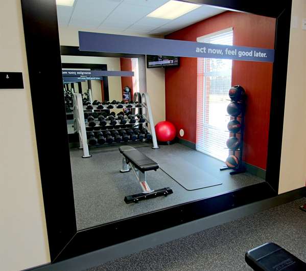 Fitness/ Exercise Room - Hampton Inn & Suites Suffolk