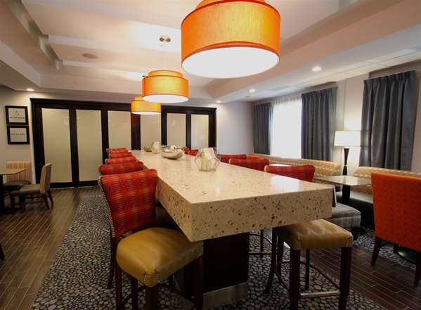 Amenities - Hampton Inn & Suites Suffolk