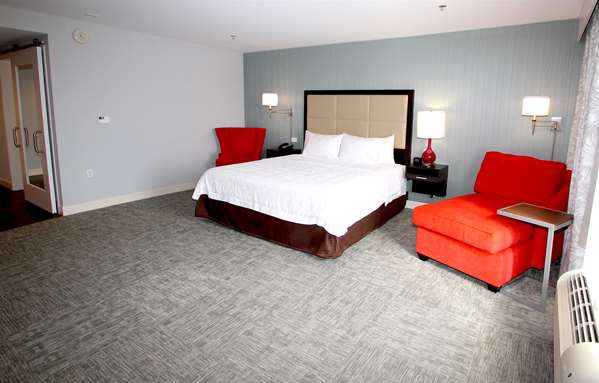  - Hampton Inn & Suites Suffolk