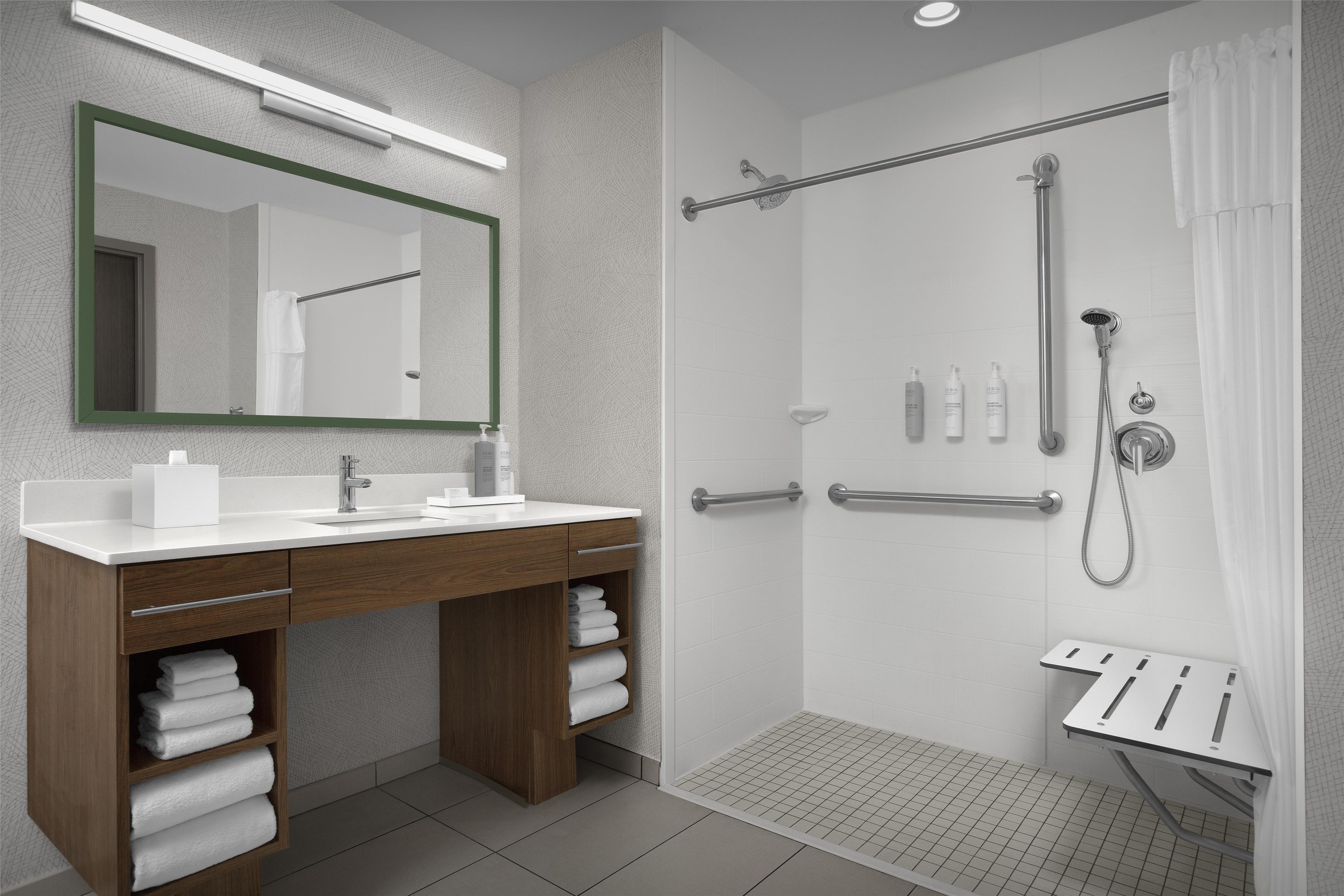 Guest room bath