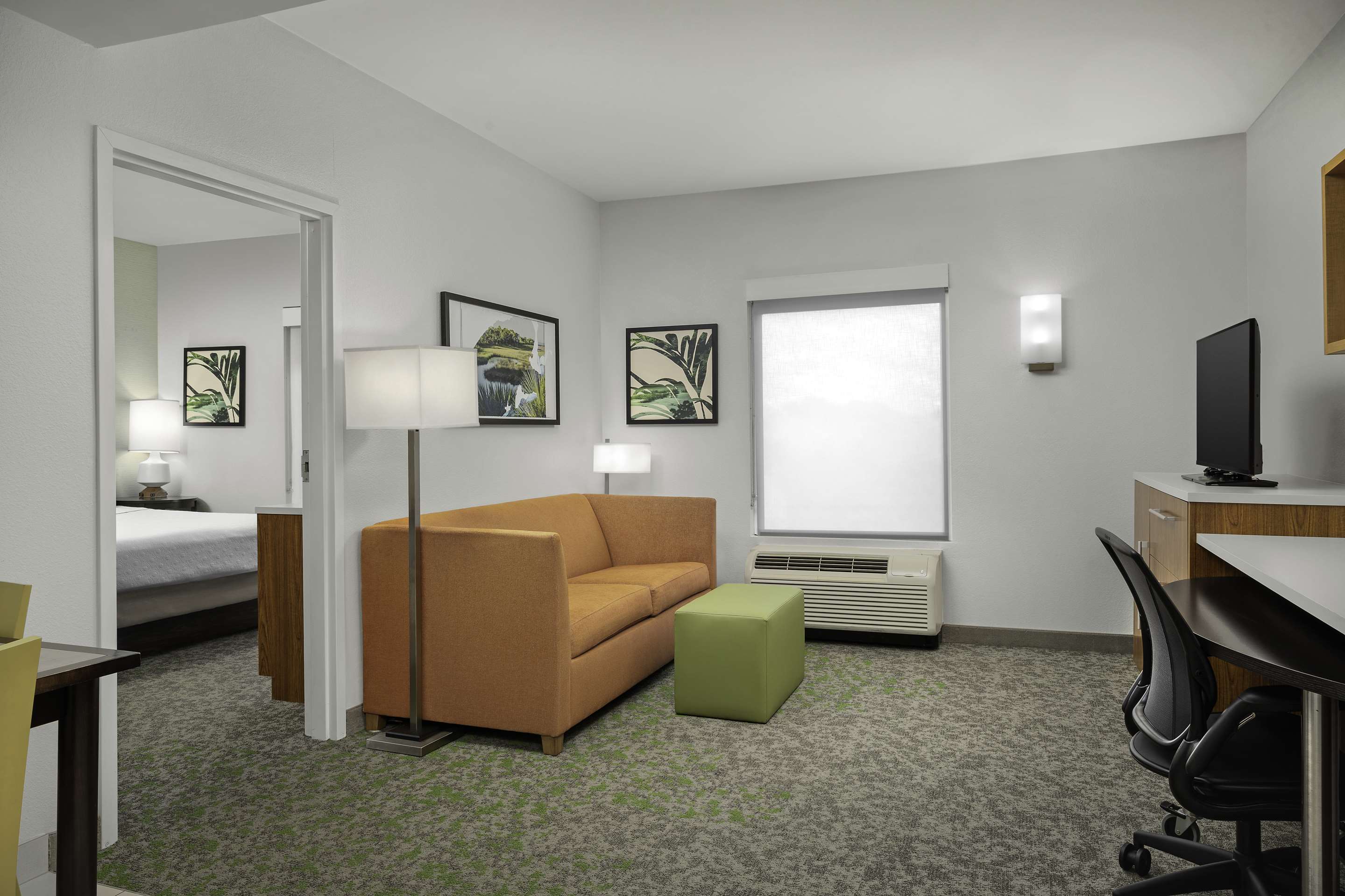 Guest room