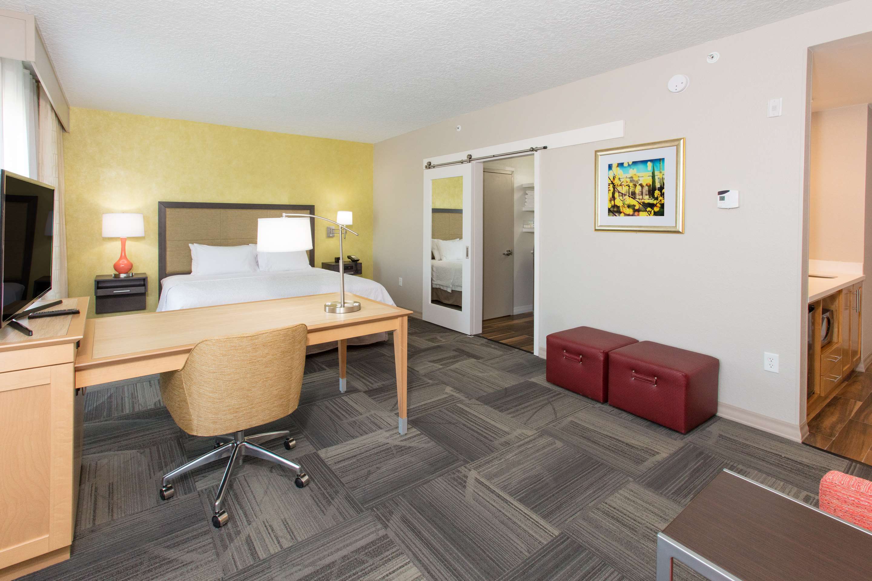 Guest room