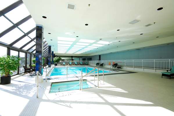 Pool - DoubleTree by Hilton Hotel London