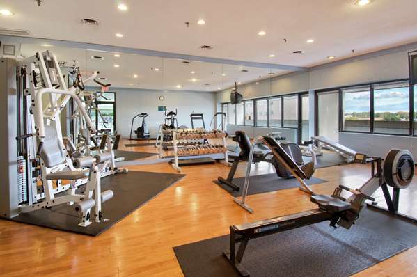 Fitness/ Exercise Room - DoubleTree by Hilton Hotel London