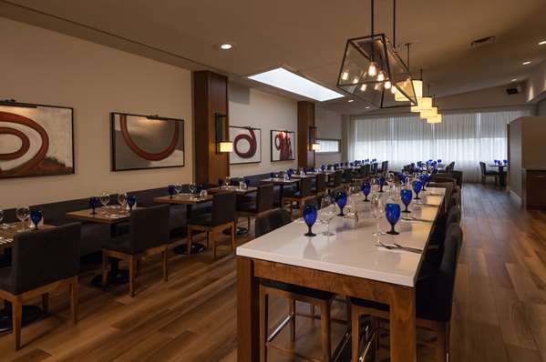 Restaurant - DoubleTree by Hilton Hotel London