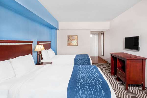  - Baymont Inn & Suites Delavan