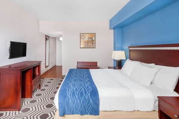  - Baymont Inn & Suites Delavan