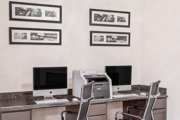 Conference Area - Baymont Inn & Suites Delavan