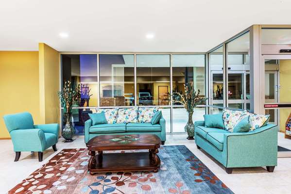  - Days Inn & Suites El Dorado