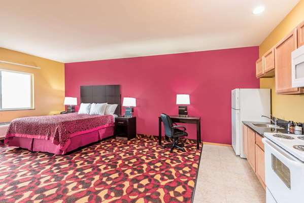  - Days Inn & Suites El Dorado