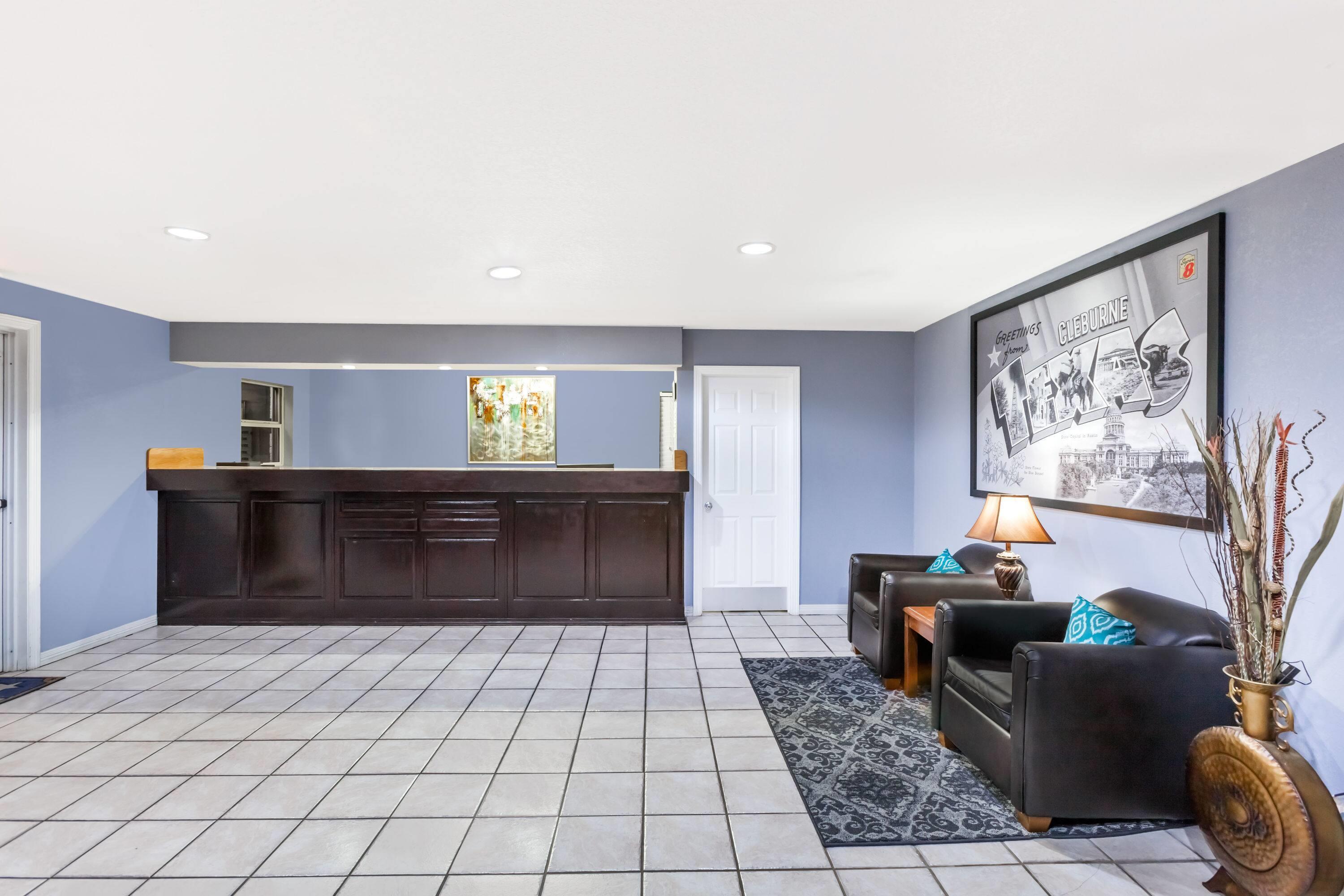 Lobby | Super 8 by Wyndham Cleburne