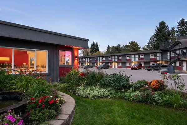 Exterior view - Thriftlodge Edmonton