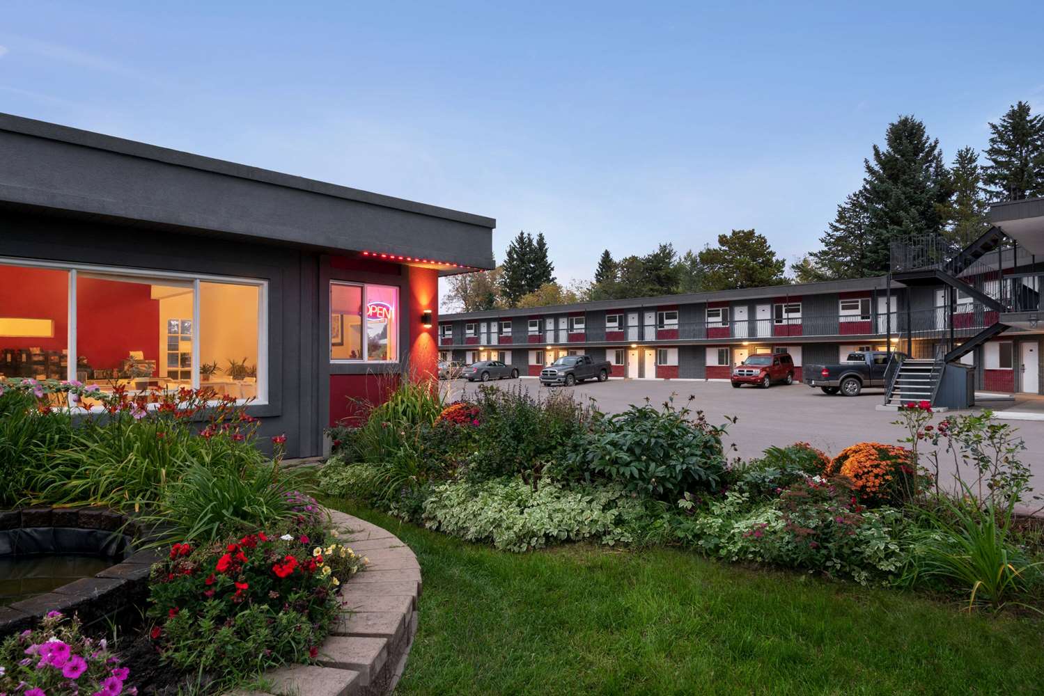 Thriftlodge Edmonton, AB See Discounts