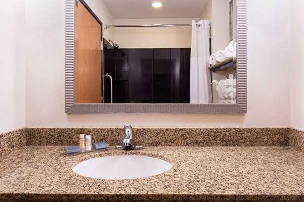  - Wingate by Wyndham Hotel Downtown Athens
