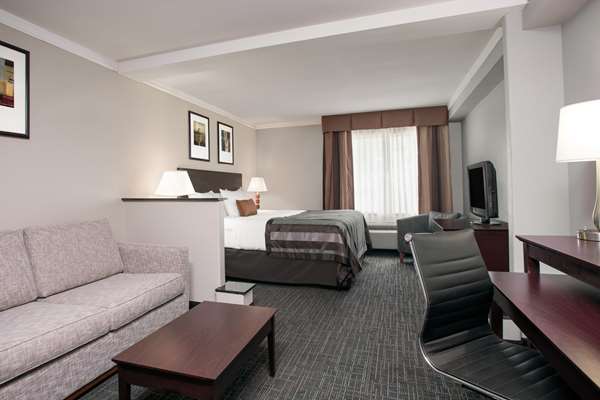  - Wingate by Wyndham Hotel Downtown Athens