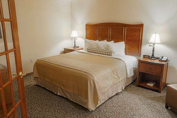 Suite - Best Western Plus Country Cupboard Inn Lewisburg