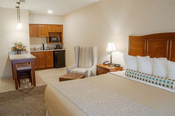 Suite - Best Western Plus Country Cupboard Inn Lewisburg