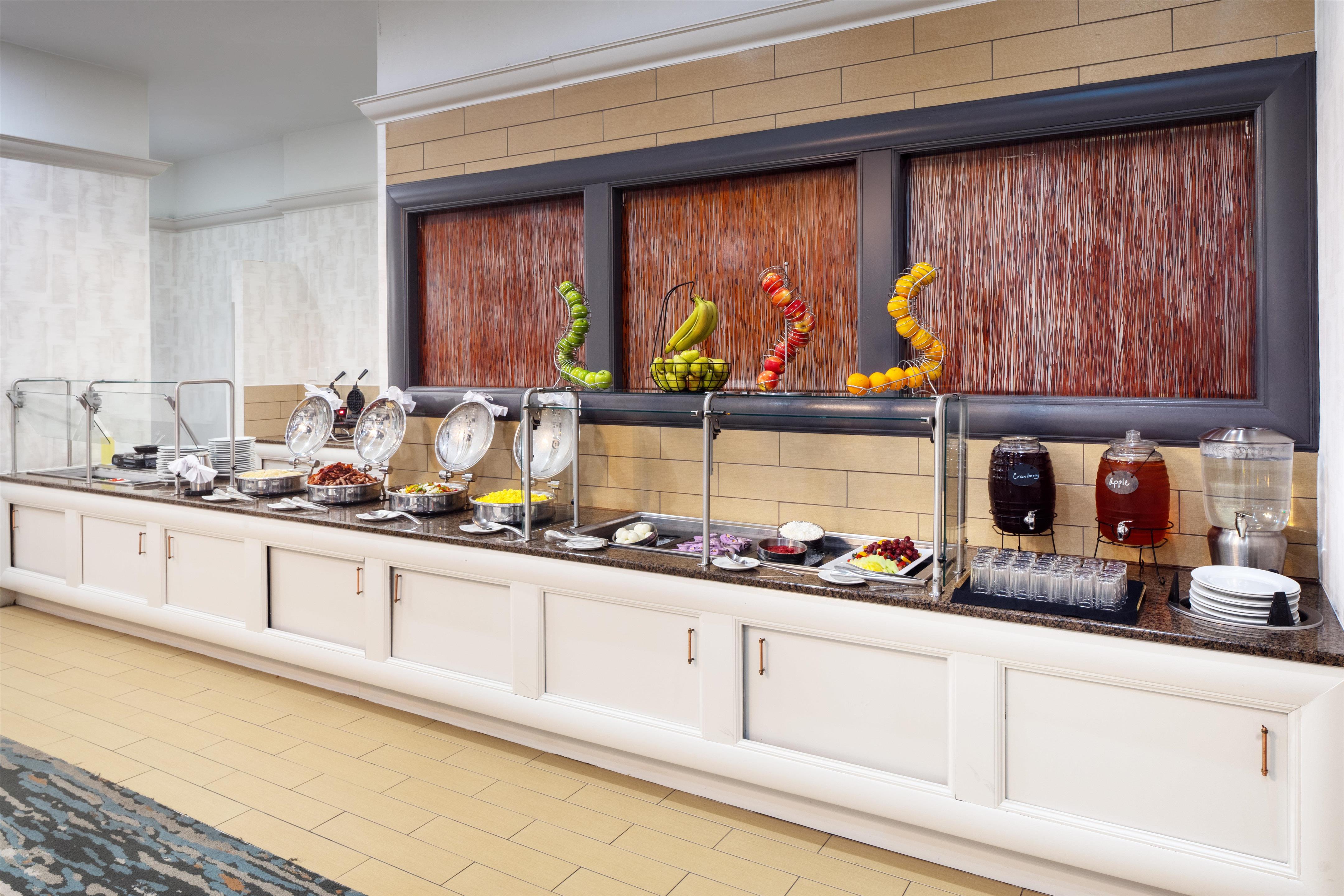 Restaurant | DoubleTree by Hilton Boston - Andover