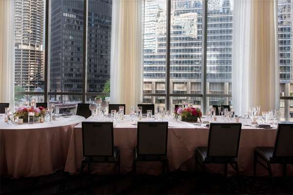 Restaurant - Londonhouse Riverfront Hotel Chicago