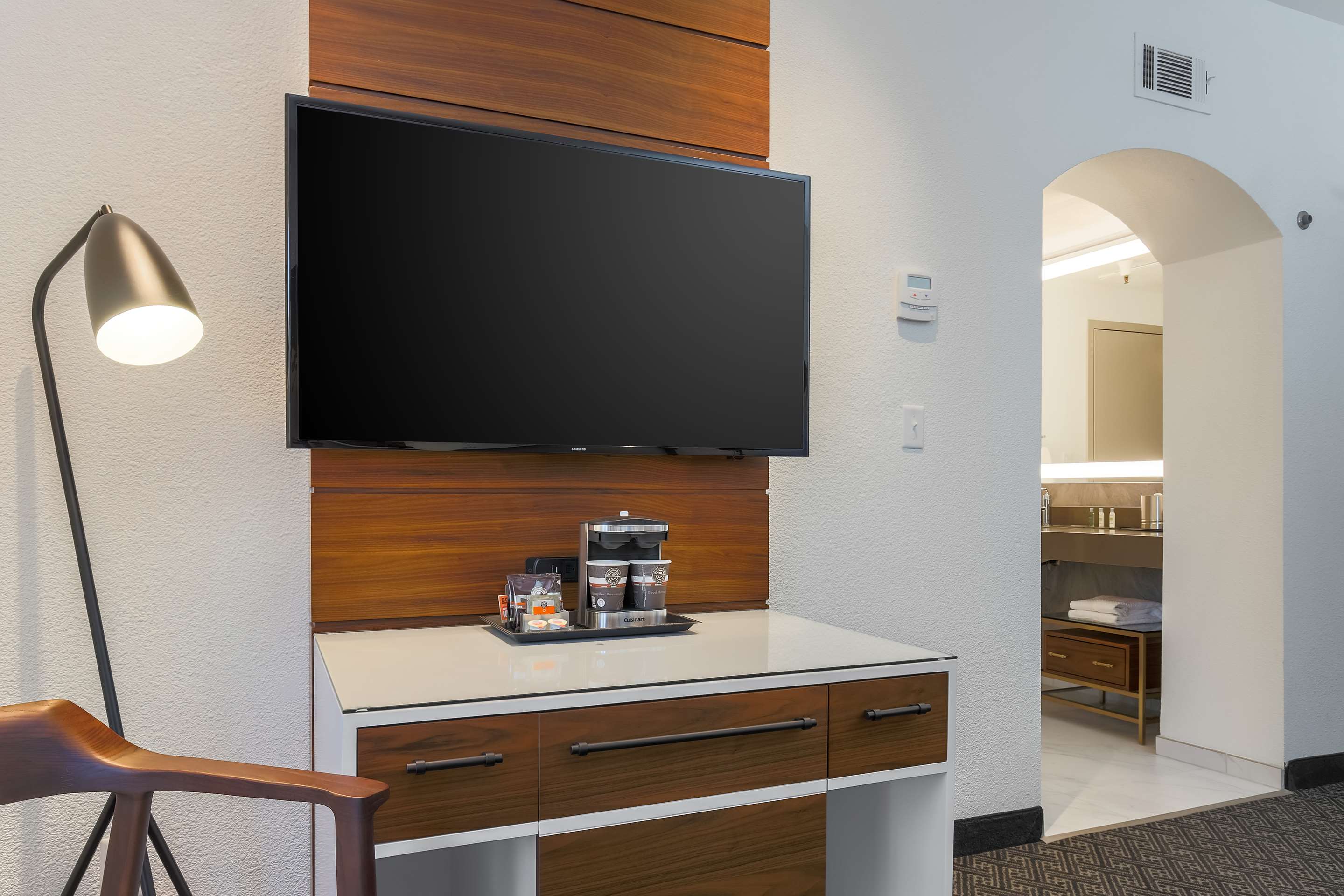 Guest room