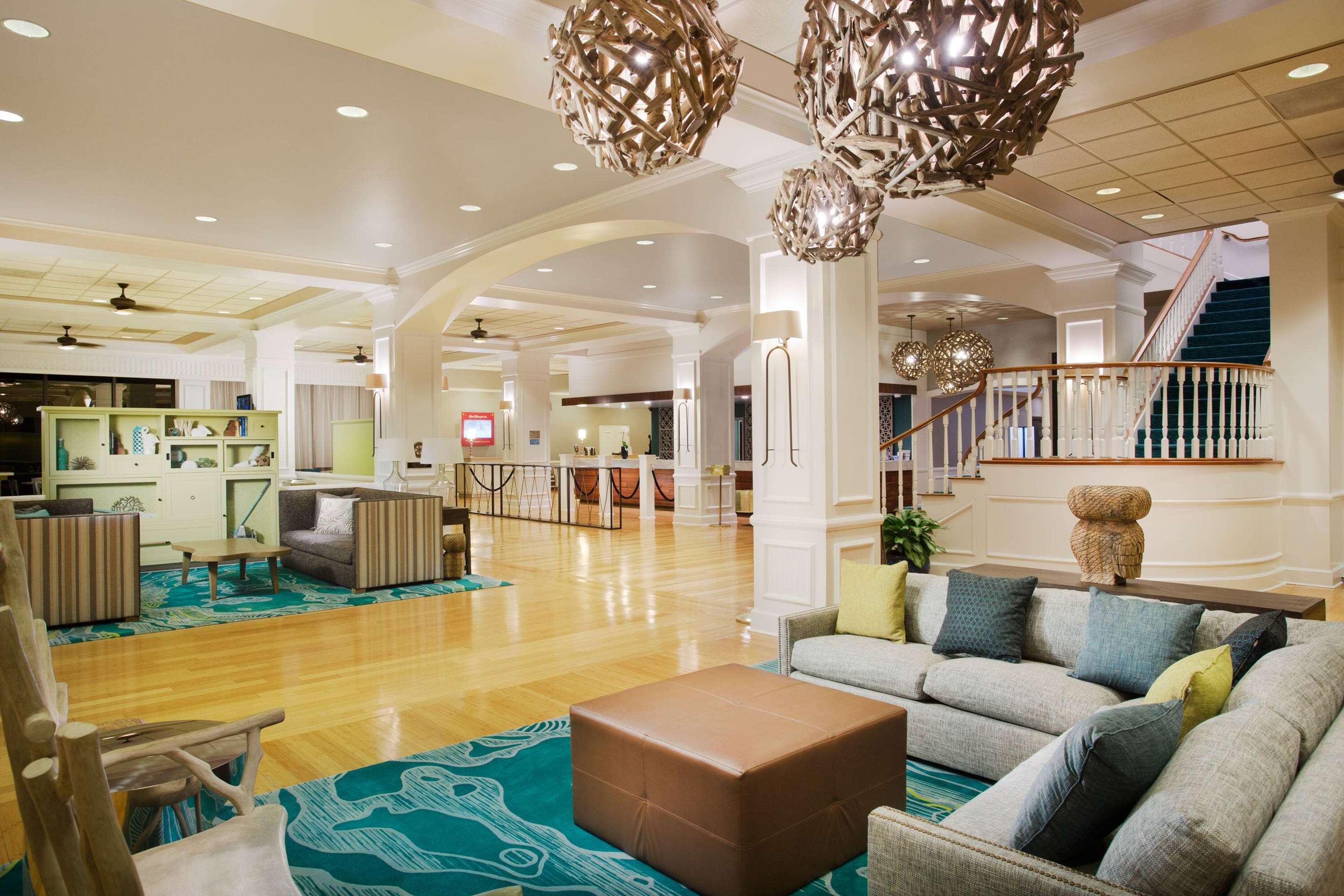 Lobby | Wyndham Garden Lake Buena Vista Disney Springs® Resort Area