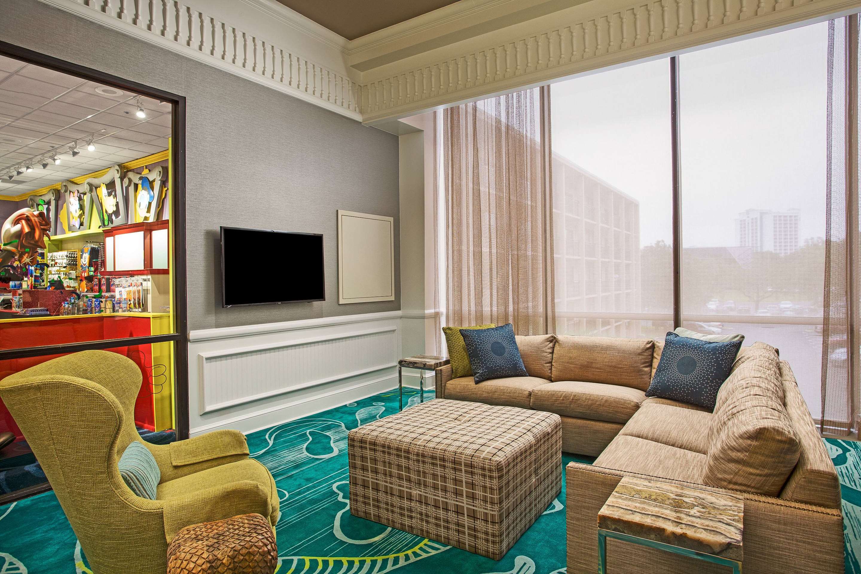 Lobby | Wyndham Garden Lake Buena Vista Disney Springs® Resort Area