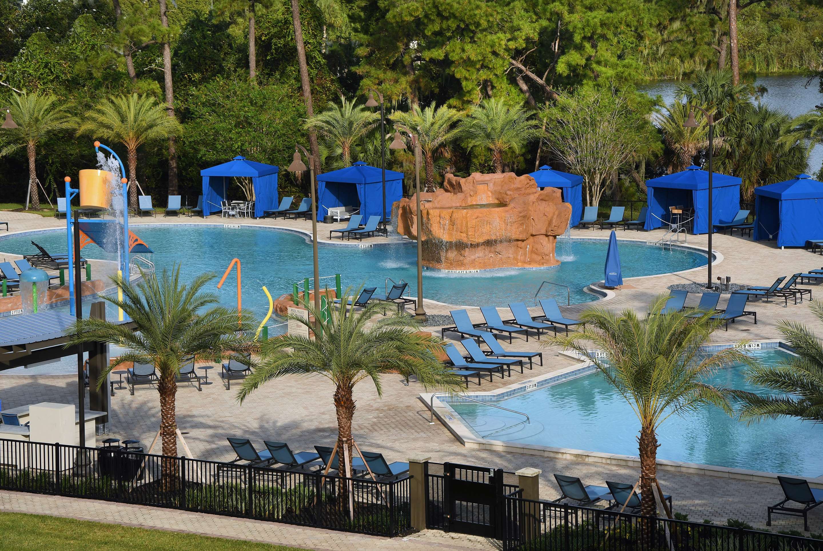 Pool | Wyndham Garden Lake Buena Vista Disney Springs® Resort Area