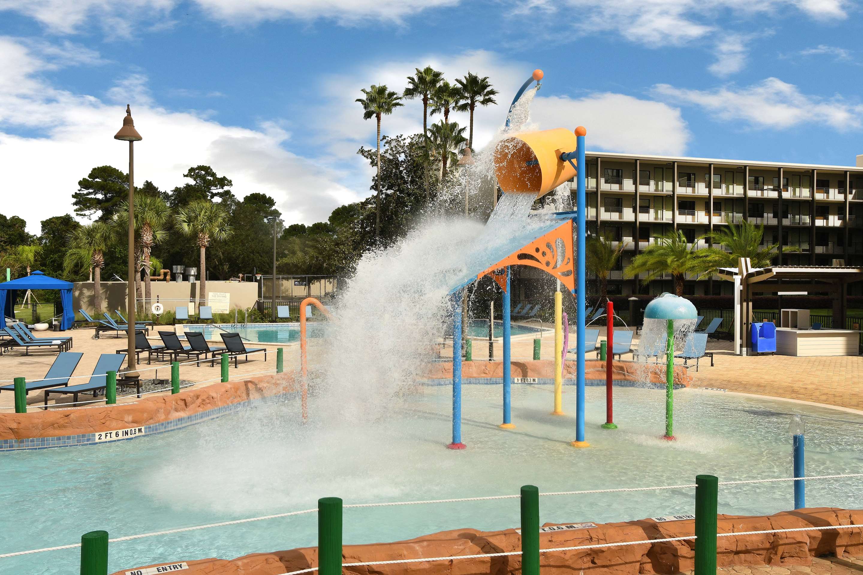 Pool | Wyndham Garden Lake Buena Vista Disney Springs® Resort Area