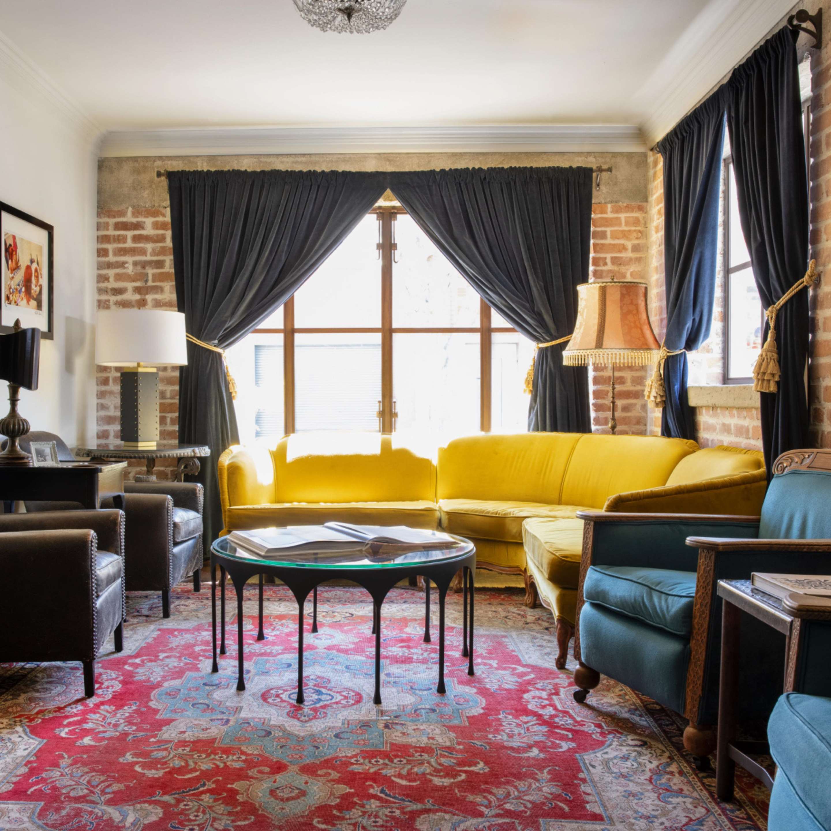 Lobby Lounge | Granada Hotel & Bistro