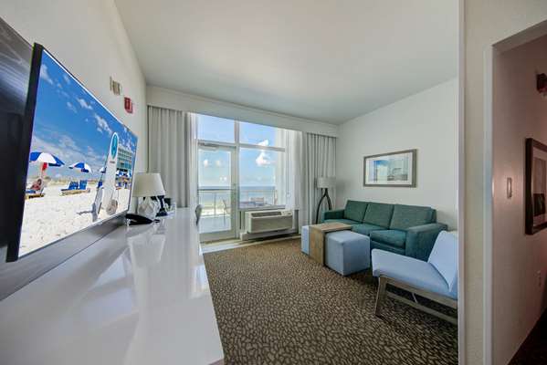 Suite - Best Western Premier The Tides Hotel Orange Beach