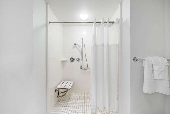 Suite - Best Western Premier The Tides Hotel Orange Beach