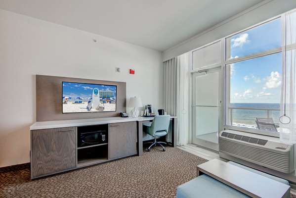 Suite - Best Western Premier The Tides Hotel Orange Beach