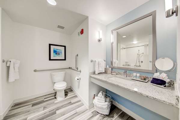 Suite - Best Western Premier The Tides Hotel Orange Beach