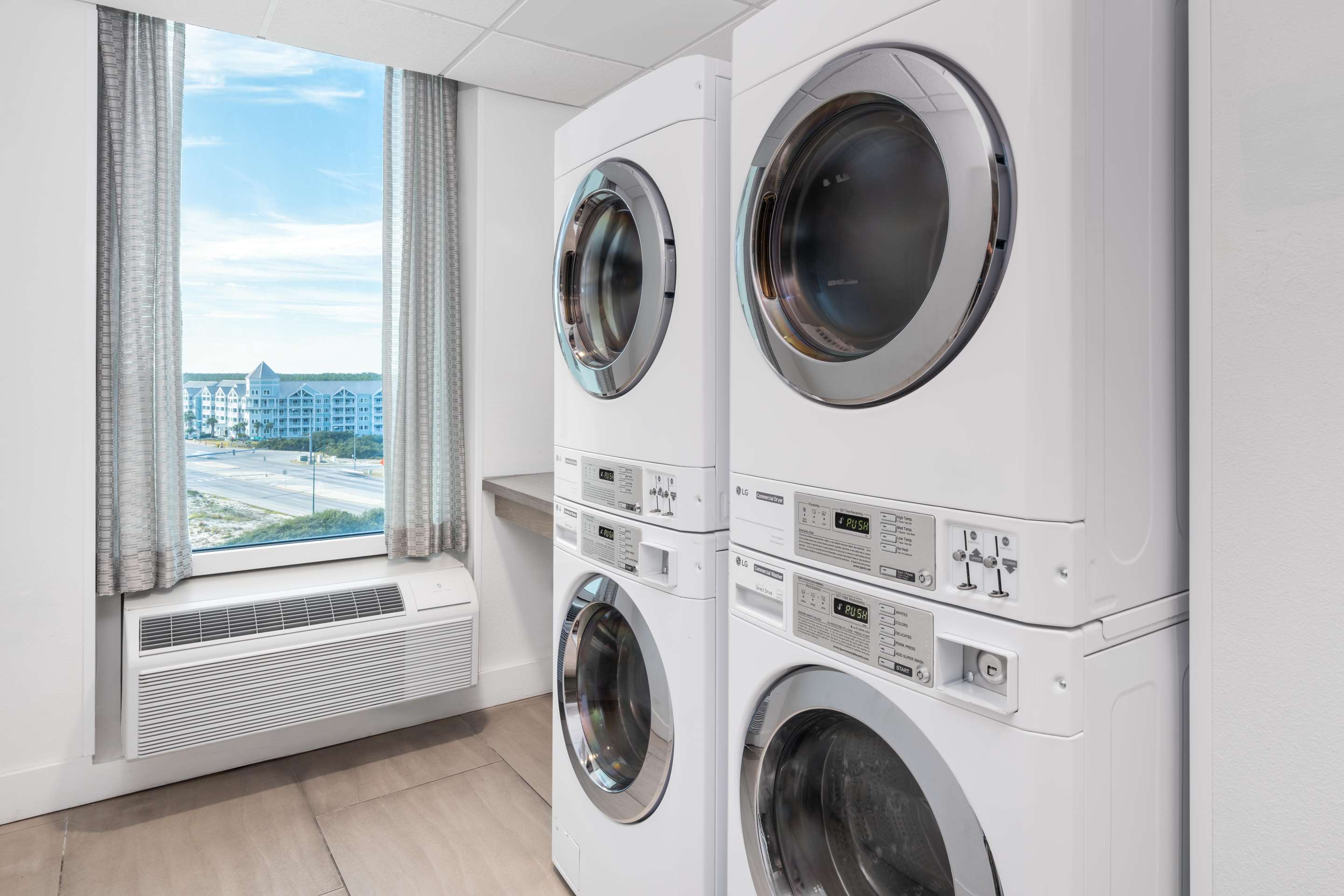 Guest Laundry | Best Western Premier The Tides