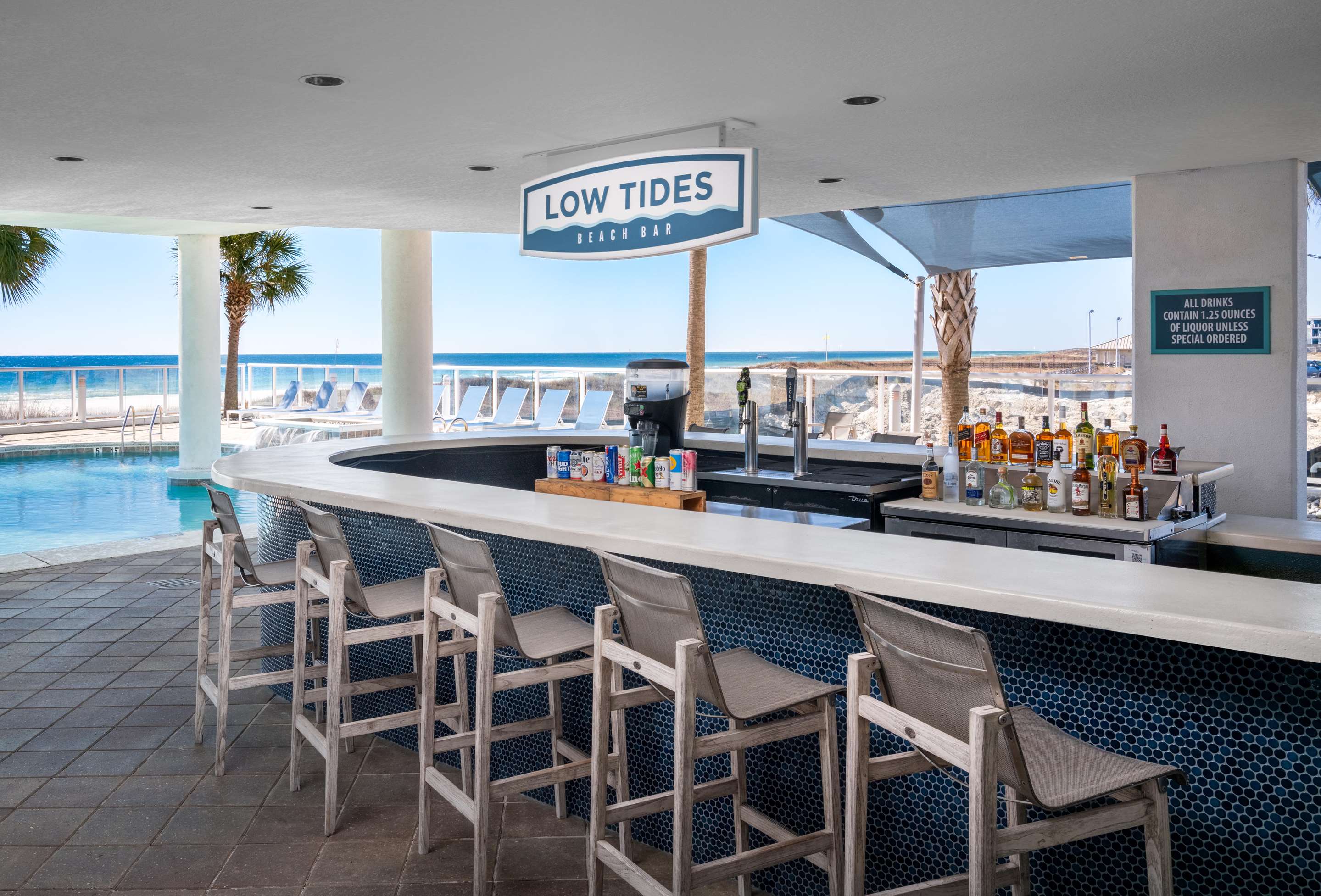 Bar - Low Tides | Best Western Premier The Tides