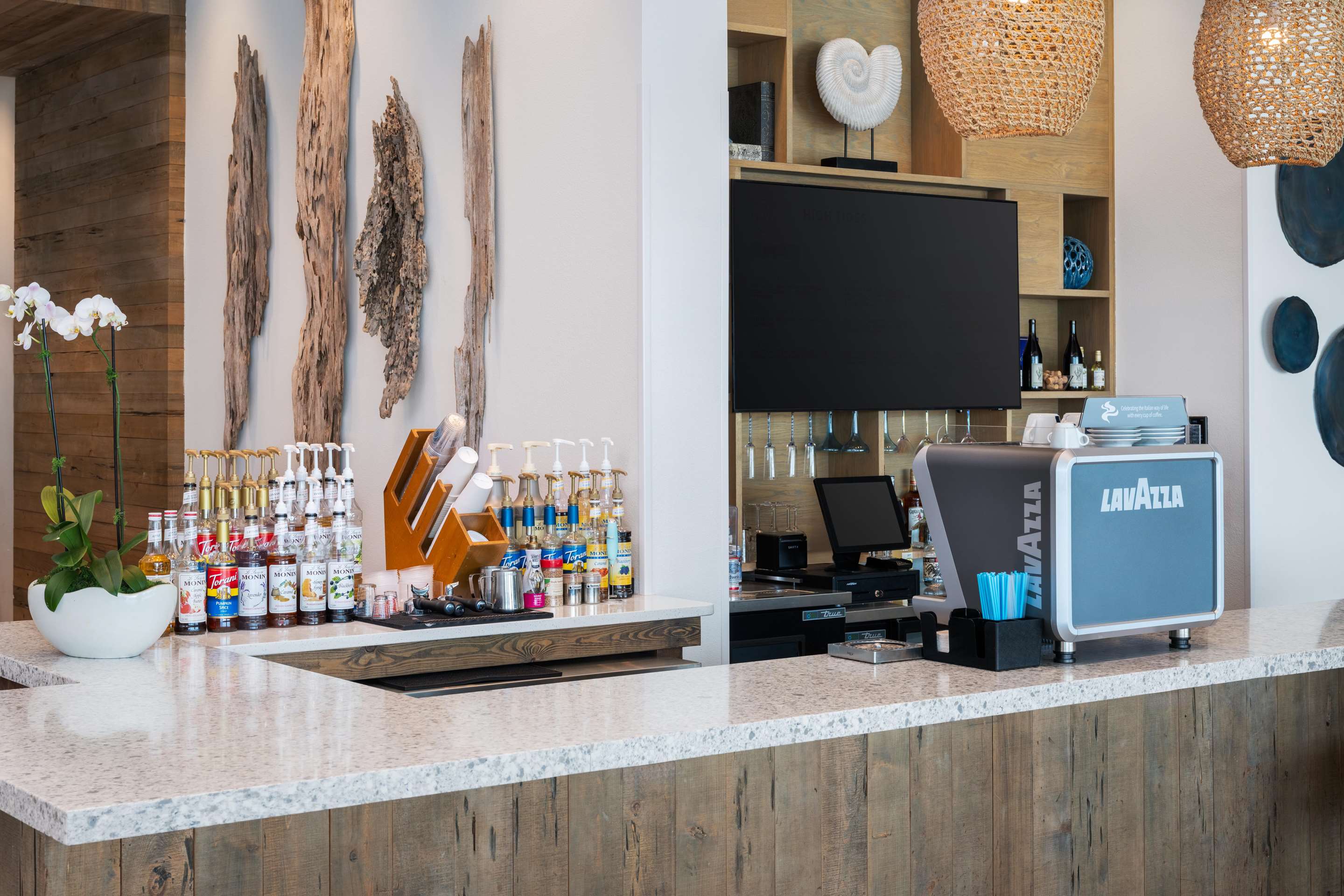 Coffee Shop | Best Western Premier The Tides