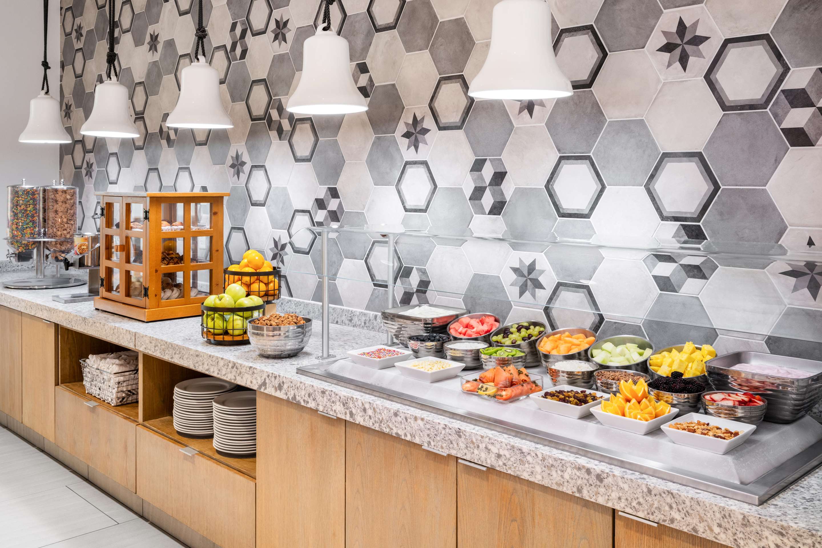 Breakfast Area | Best Western Premier The Tides
