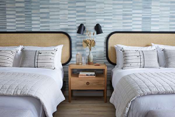  - San Luis Creek Lodge San Luis Obispo