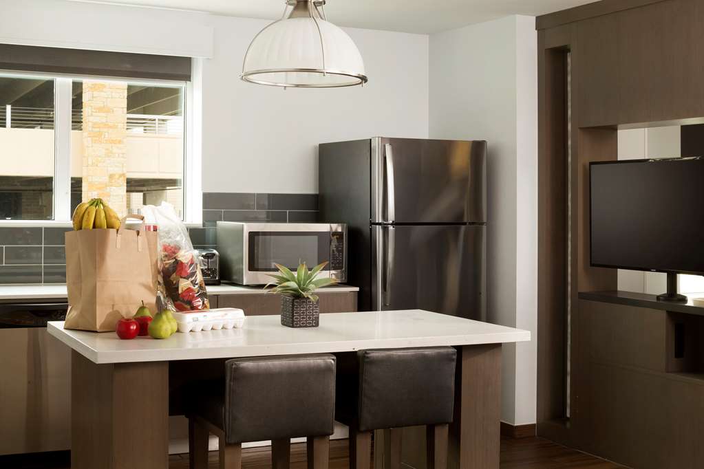HYATT HOUSE DALLAS/FRISCO-guestroom-Guest Room,Suite,On-Site.jpg