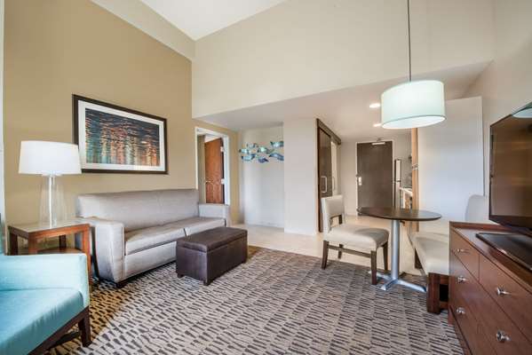  - Hawthorn Suites by Wyndham Bridgeport - I-79, Exit 124