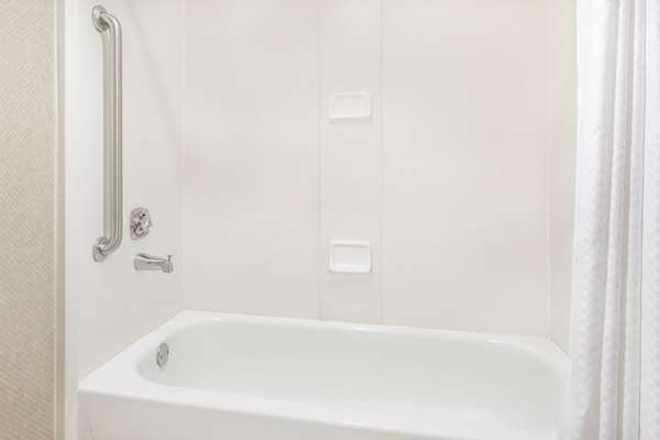  - Baymont Inn & Suites Lithia Springs - I-20, Exit 44