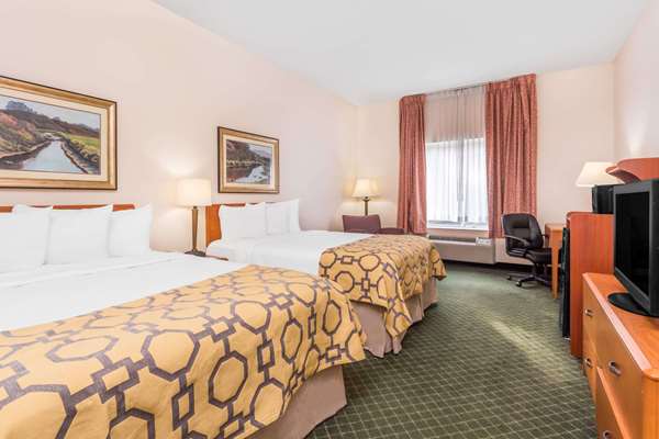 - Baymont Inn & Suites Lithia Springs - I-20, Exit 44