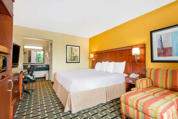  - Days Inn East Knoxville - I-40, Exit 394