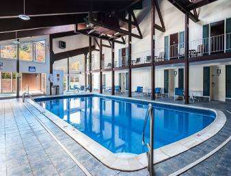 Pool - Days Inn Lincoln