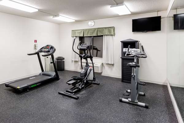 Fitness/ Exercise Room - Ramada Hotel Airport Platte City