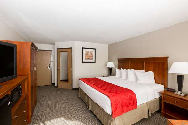  - Ramada Hotel Airport Platte City