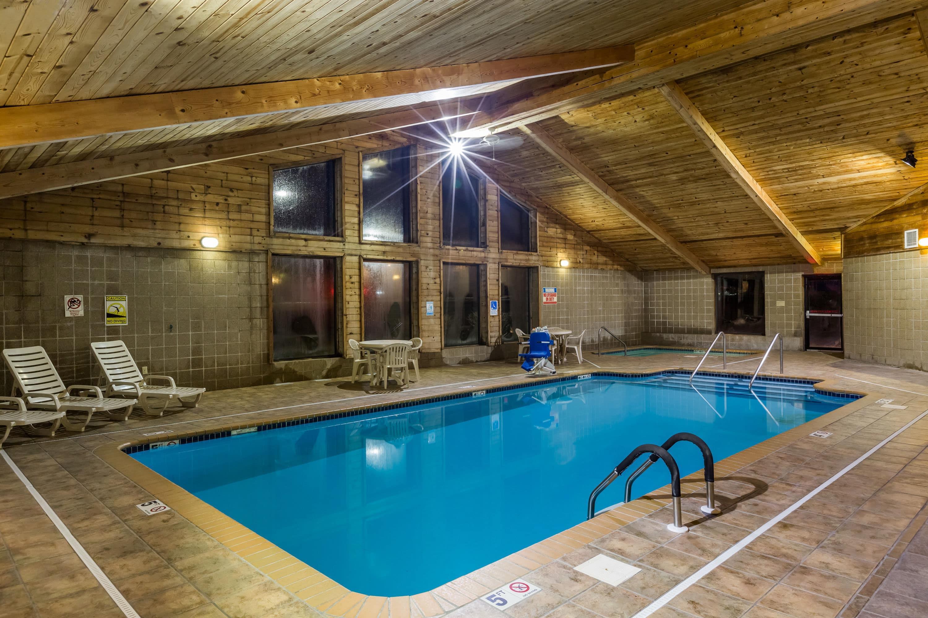 Pool | Ramada by Wyndham Platte City KCI Airport