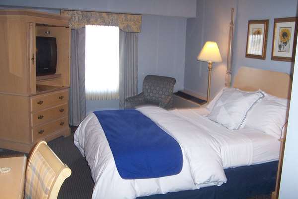  - Bristol Harbor Inn