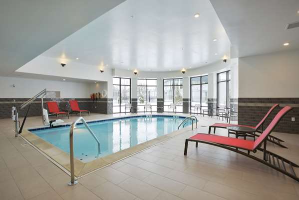 Pool - Hampton Inn & Suites Cincinnati - I-71, Exit 12
