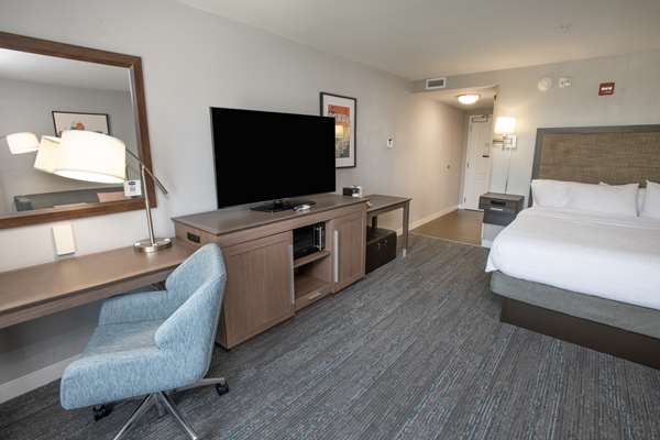  - Hampton Inn & Suites Cincinnati - I-71, Exit 12